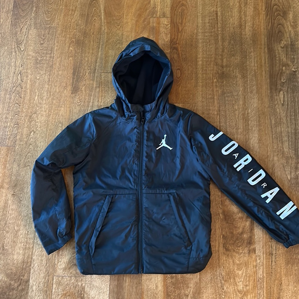 Boys Air Jordan Nike Fleece Lined Jacket, Black in Medium